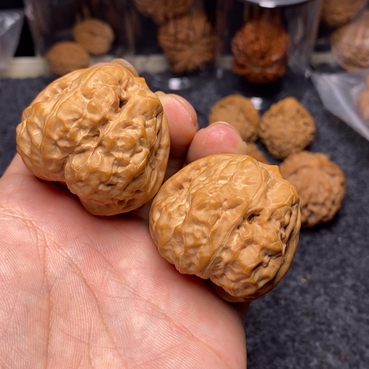 文玩核桃吊坠42.5蛤蟆头