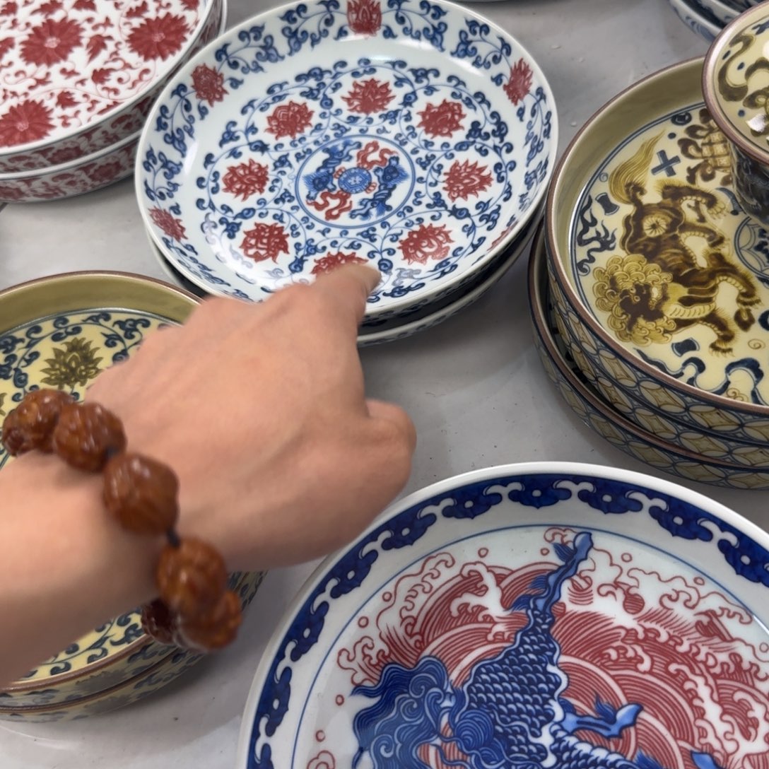 陶摆件青花釉里红缠枝莲大壶承