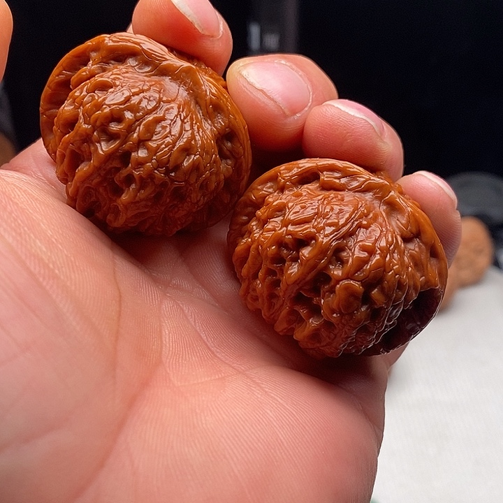 文玩核桃把件42尺血麒麟