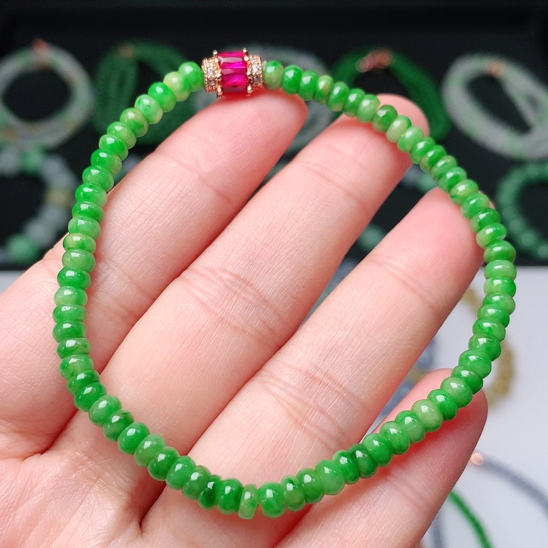 翡翠手链未镶嵌翡翠