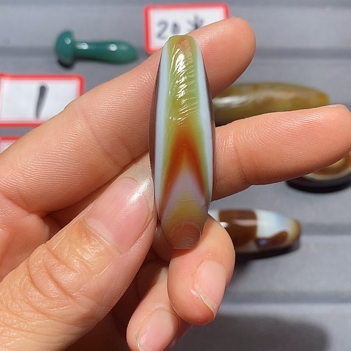 想***！玛瑙/玉髓合金颈饰
