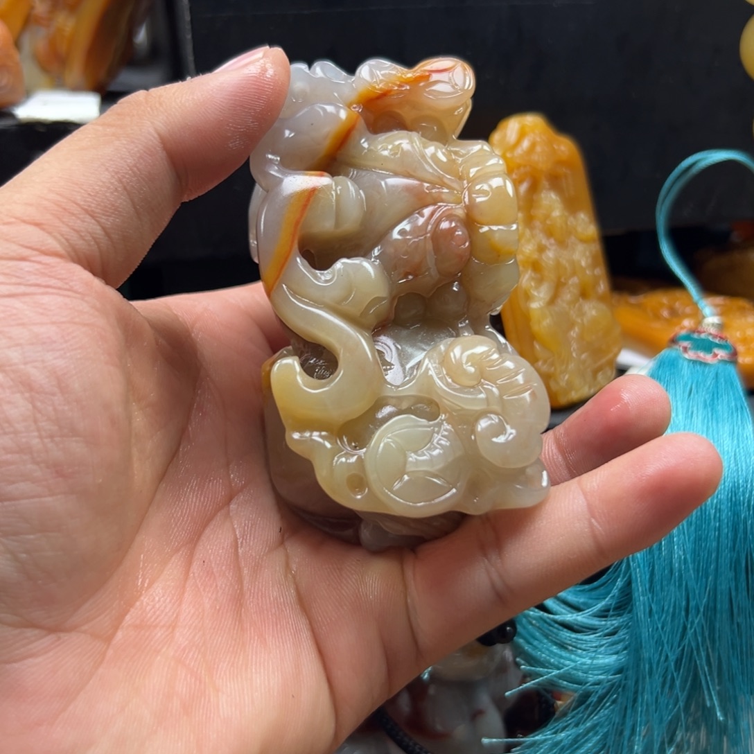 石英质玉（黄龙玉）未镶嵌hly