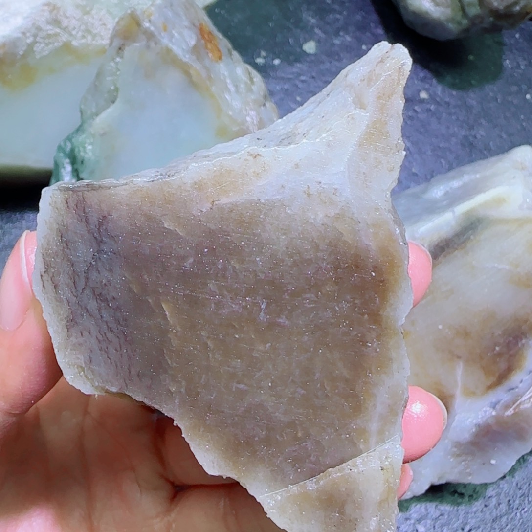 和田玉未镶嵌珠宝半成品