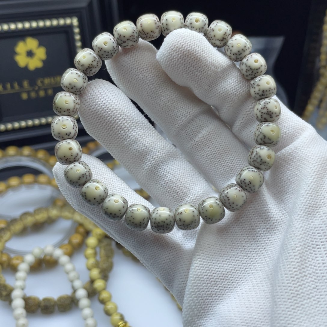 吊坠星月菩提02       9双留白大眼睛