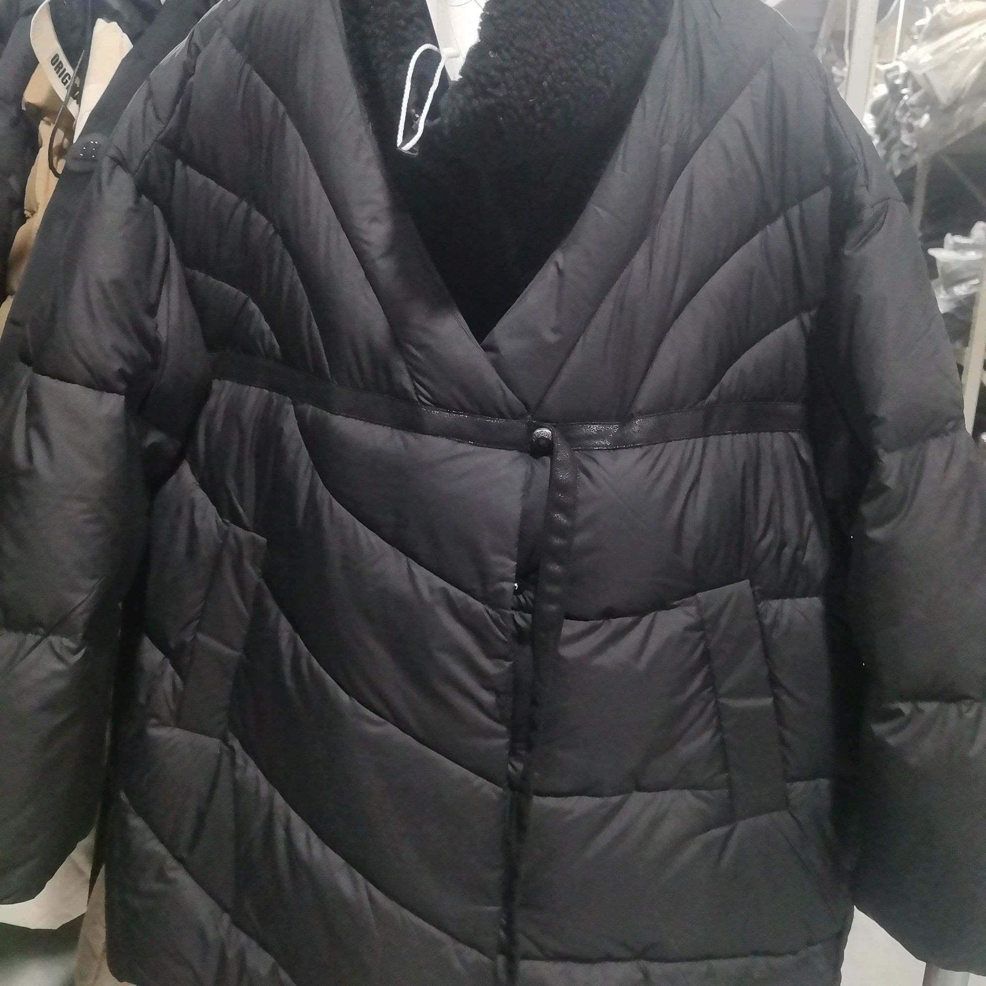 2025年冬季设计师款90鹅绒服074