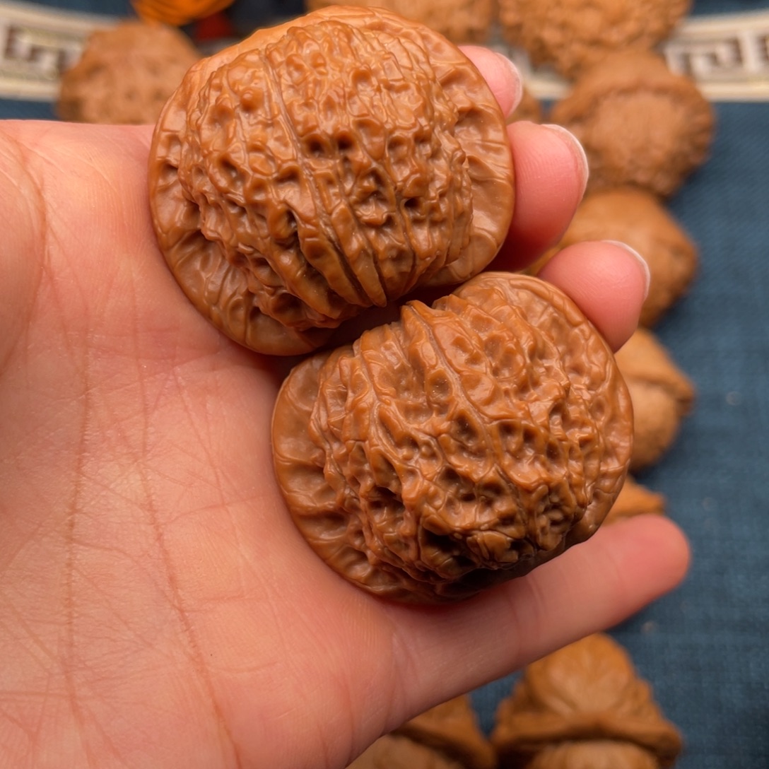 把件文玩核桃40全品毕业血麒麟