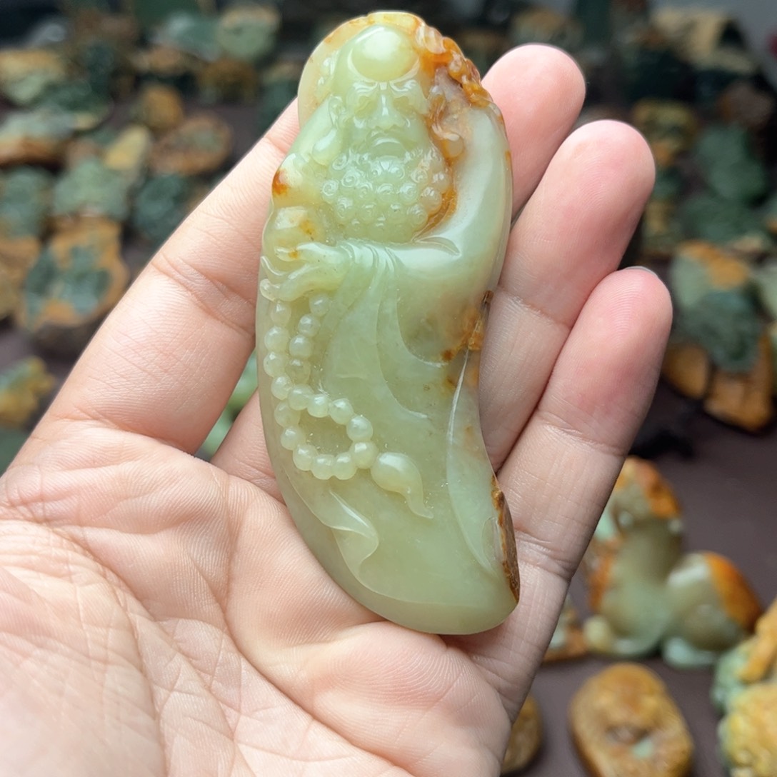 岫岩河磨玉（透闪石质玉）吊坠未镶嵌