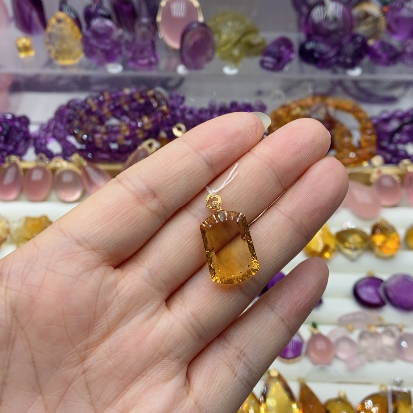 【闪购商品】水晶水晶吊坠18K金镶嵌