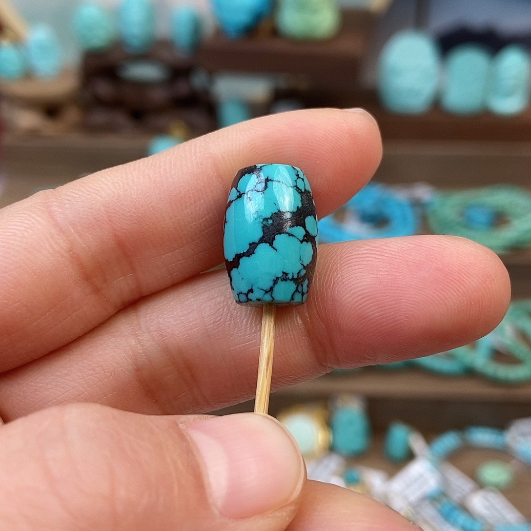 绿松石配饰未镶嵌