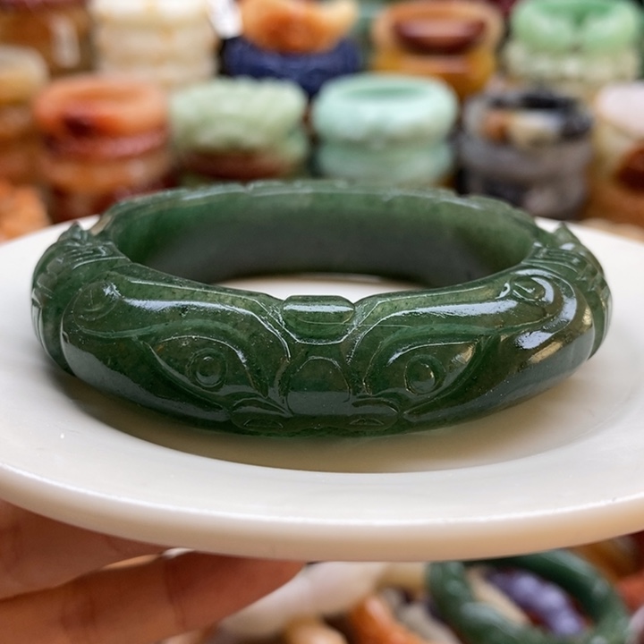 石英岩玉未镶嵌手镯圈口58