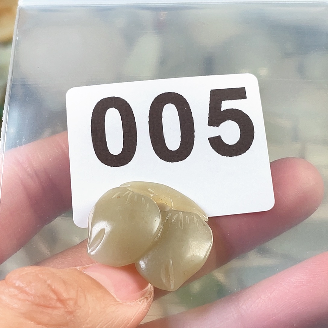 和田玉（糖玉）颈饰未镶嵌