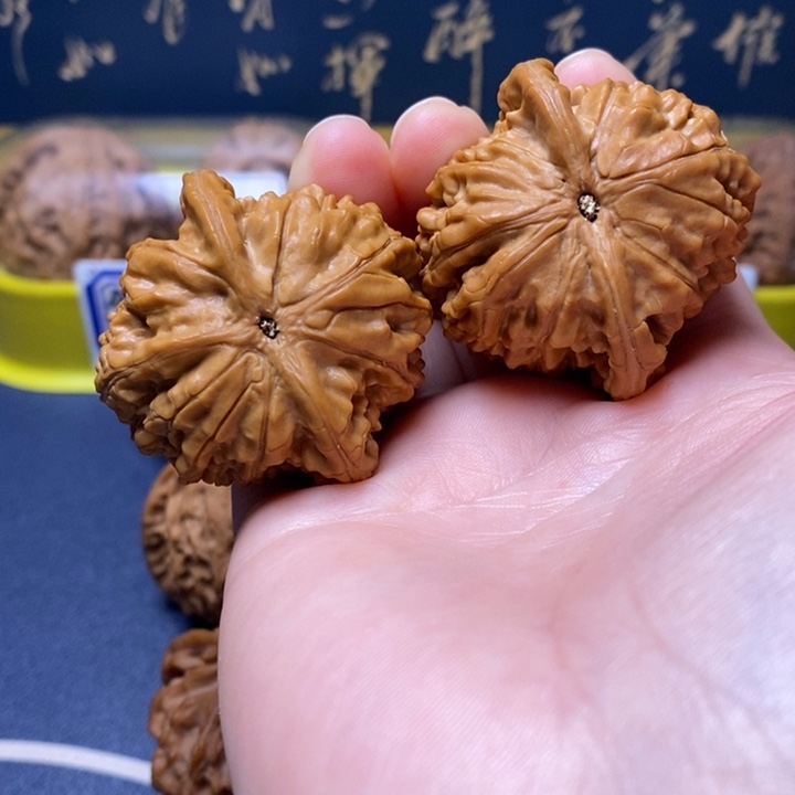 把件文玩核桃望月