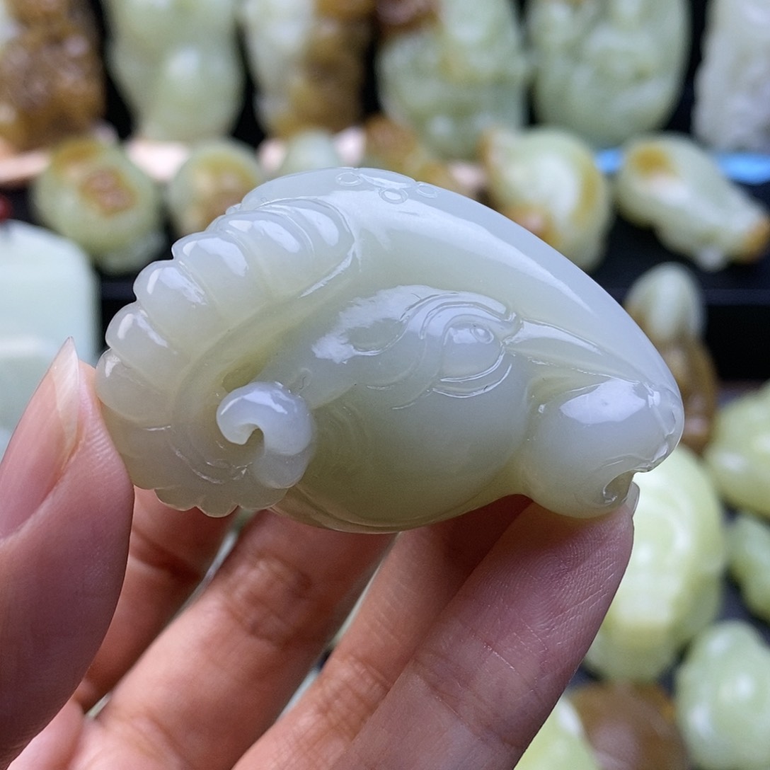未镶嵌和田玉把件