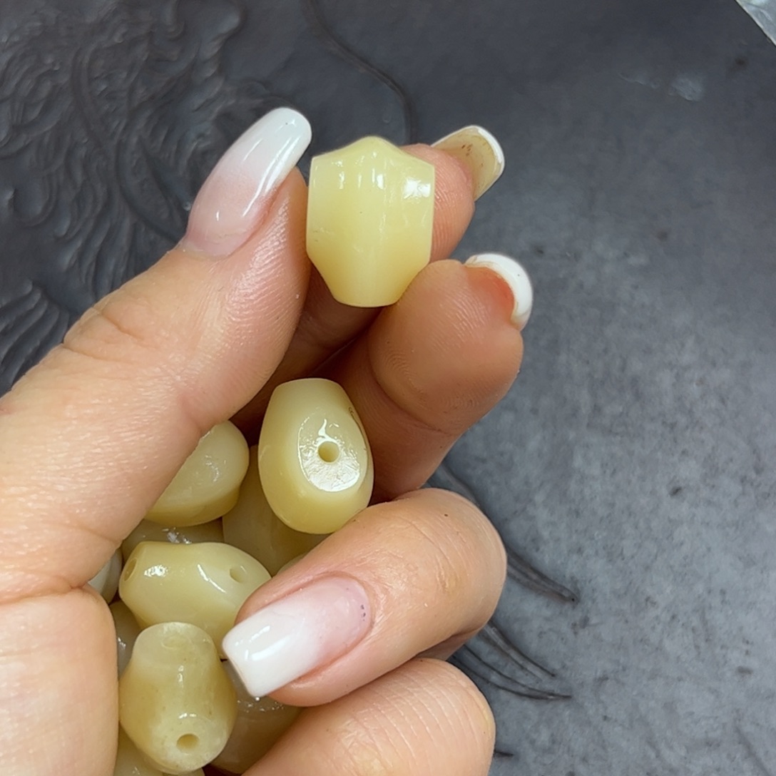 驼骨手串/手链编号324尺寸1.2三通