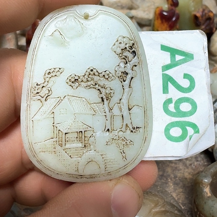 和田玉颈饰未镶嵌