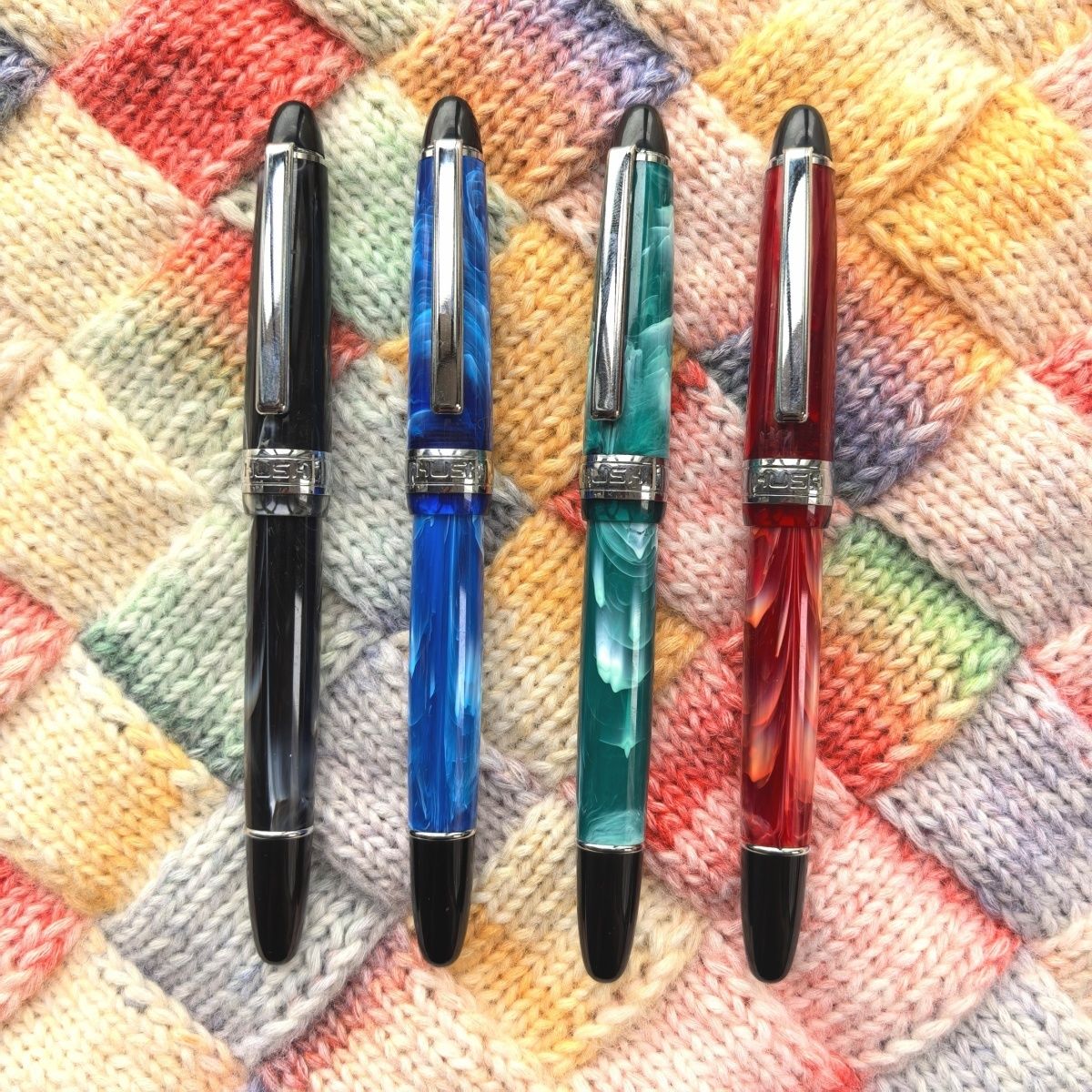湖小山819亚克力彩色鱼雷钢笔 