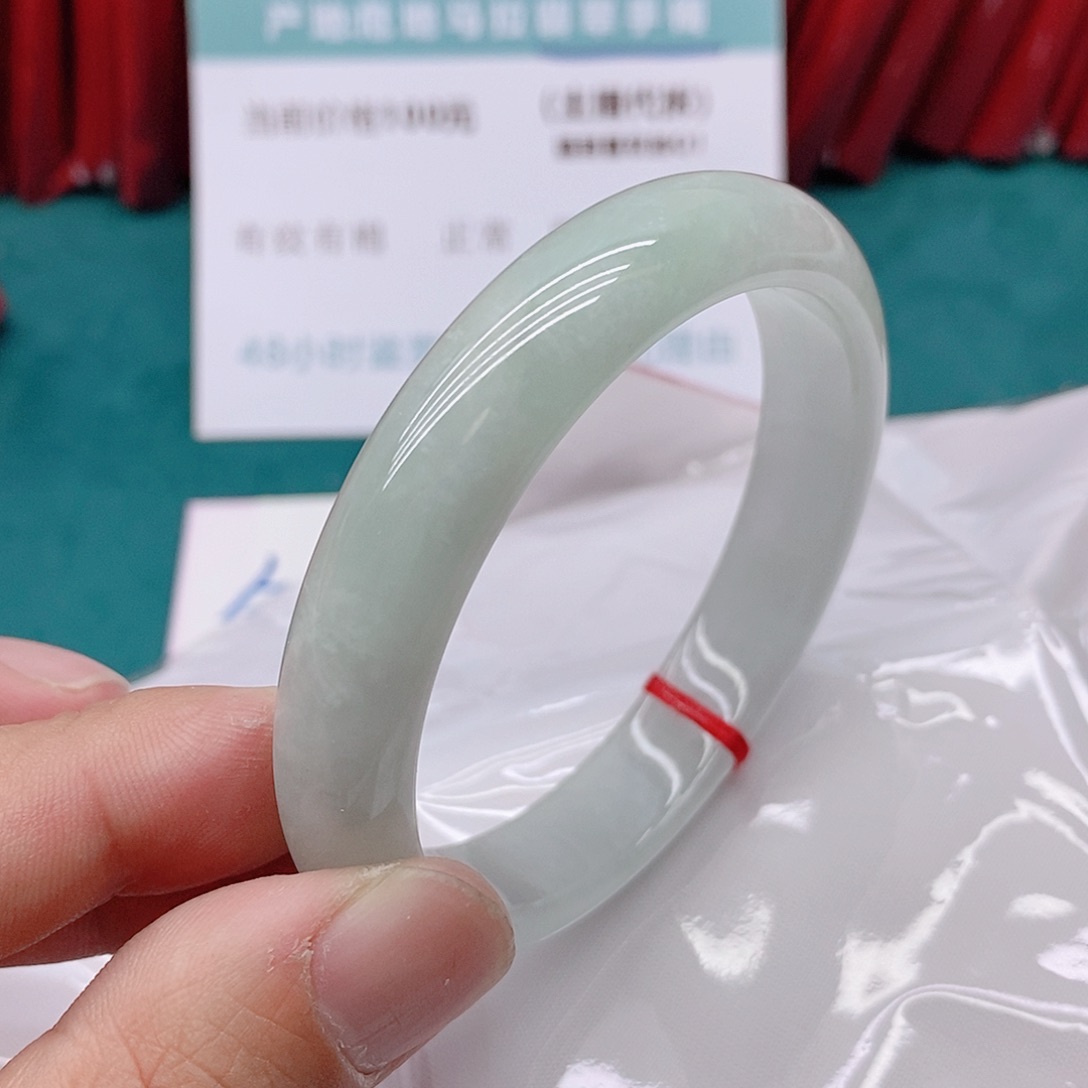 翡翠手镯未镶嵌爱**季A0111111111