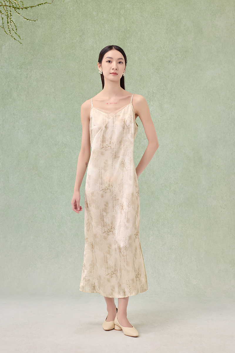 【梨花庄】25春夏51D0128《兰芷》醋酸兰花书法水墨吊带连衣裙