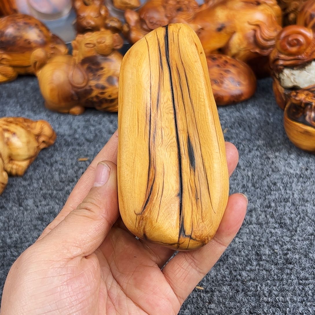 柏木太行崖柏黑油手把件