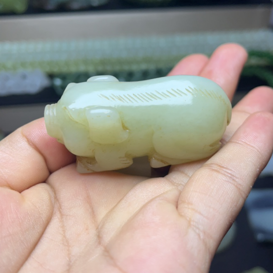 生肖十二生肖幸福猪和田玉把件挂件