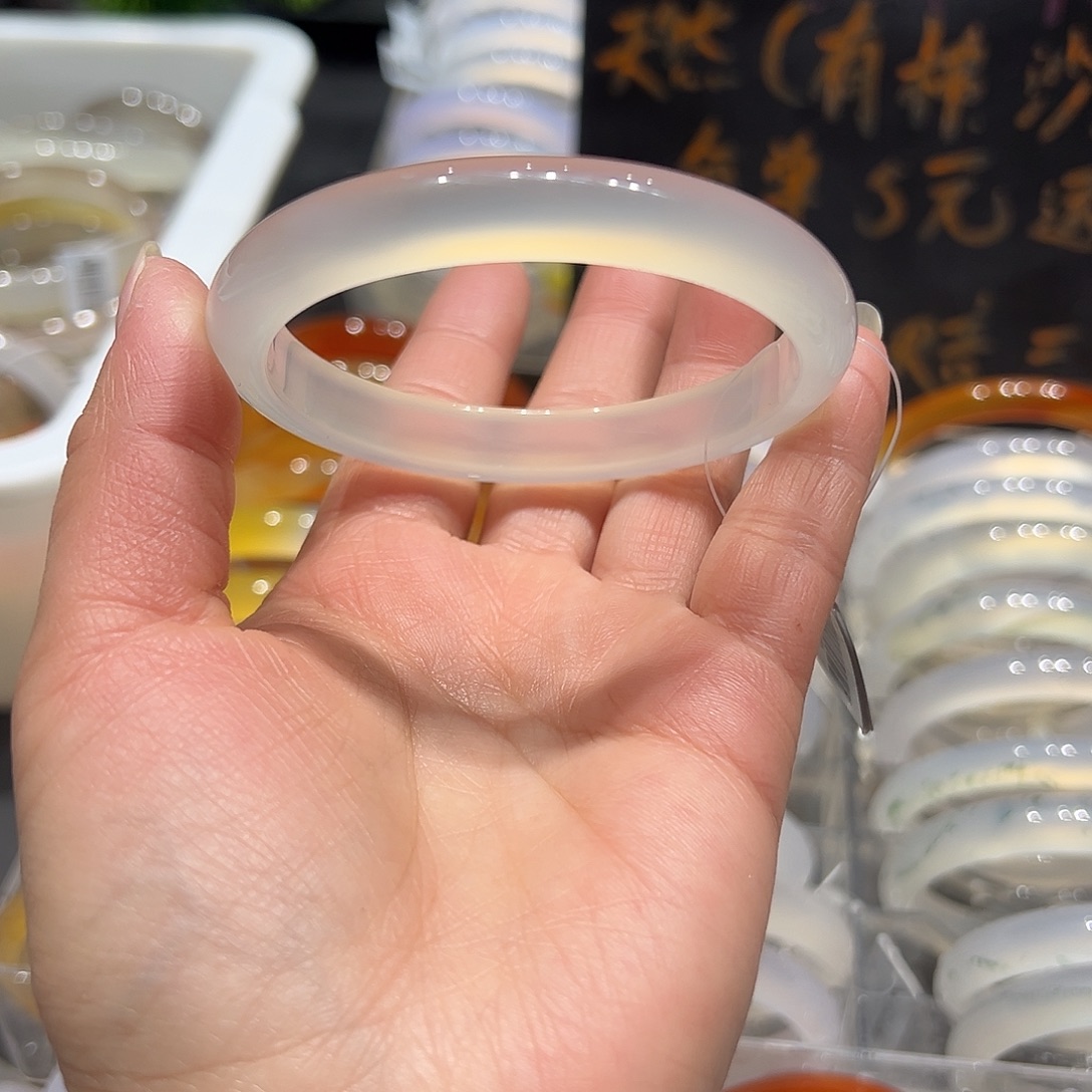 玛瑙/玉髓未镶嵌手镯