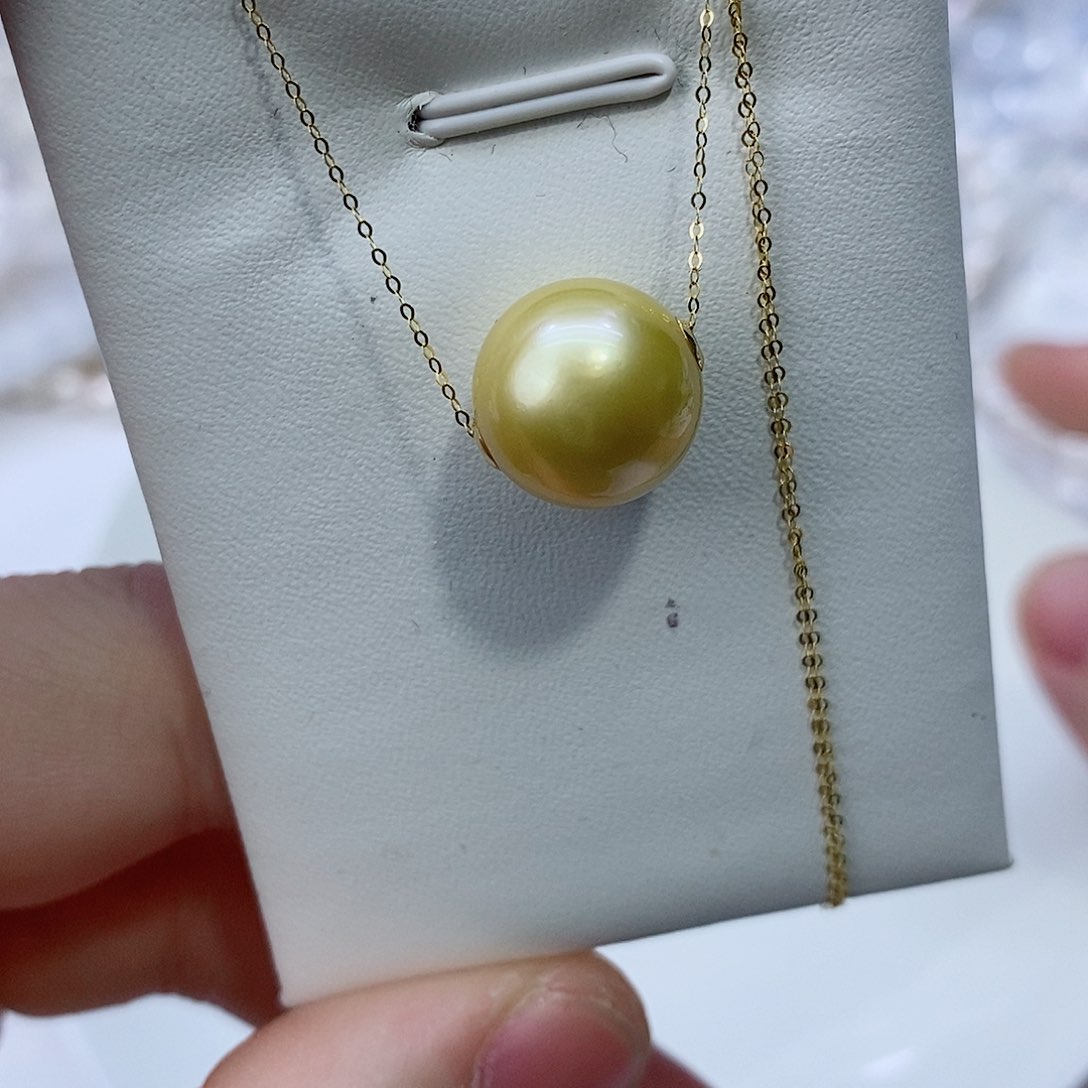 海水珍珠颈饰18K金镶嵌