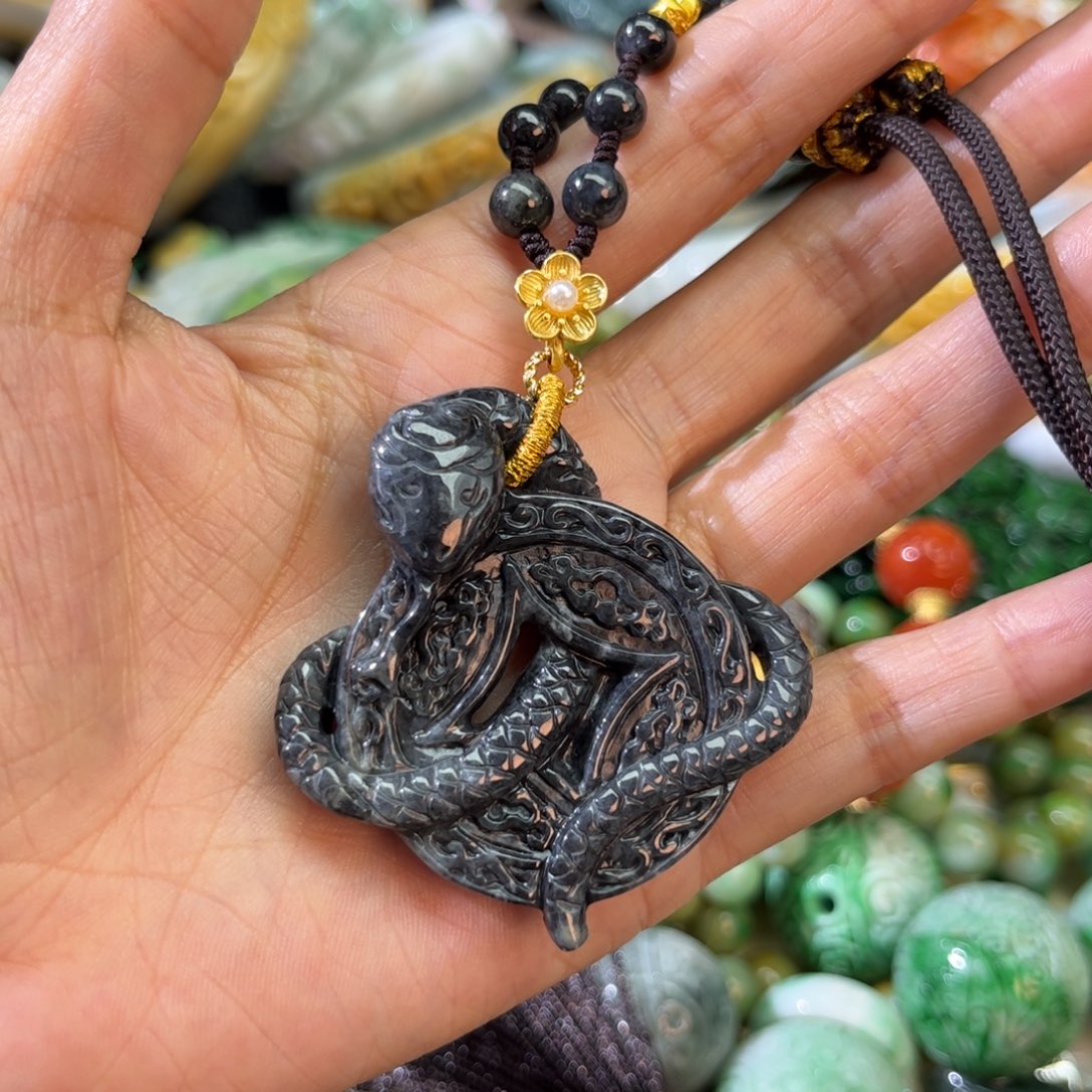 翡翠颈饰未镶嵌待编款