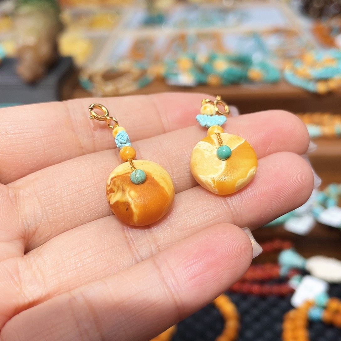 琥珀手链未镶嵌滴流多样发其一