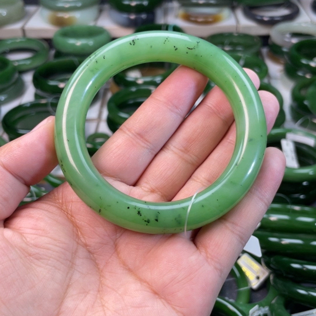 和田玉（碧玉）手镯未镶嵌