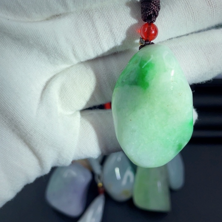 翡翠未镶嵌挂件片料