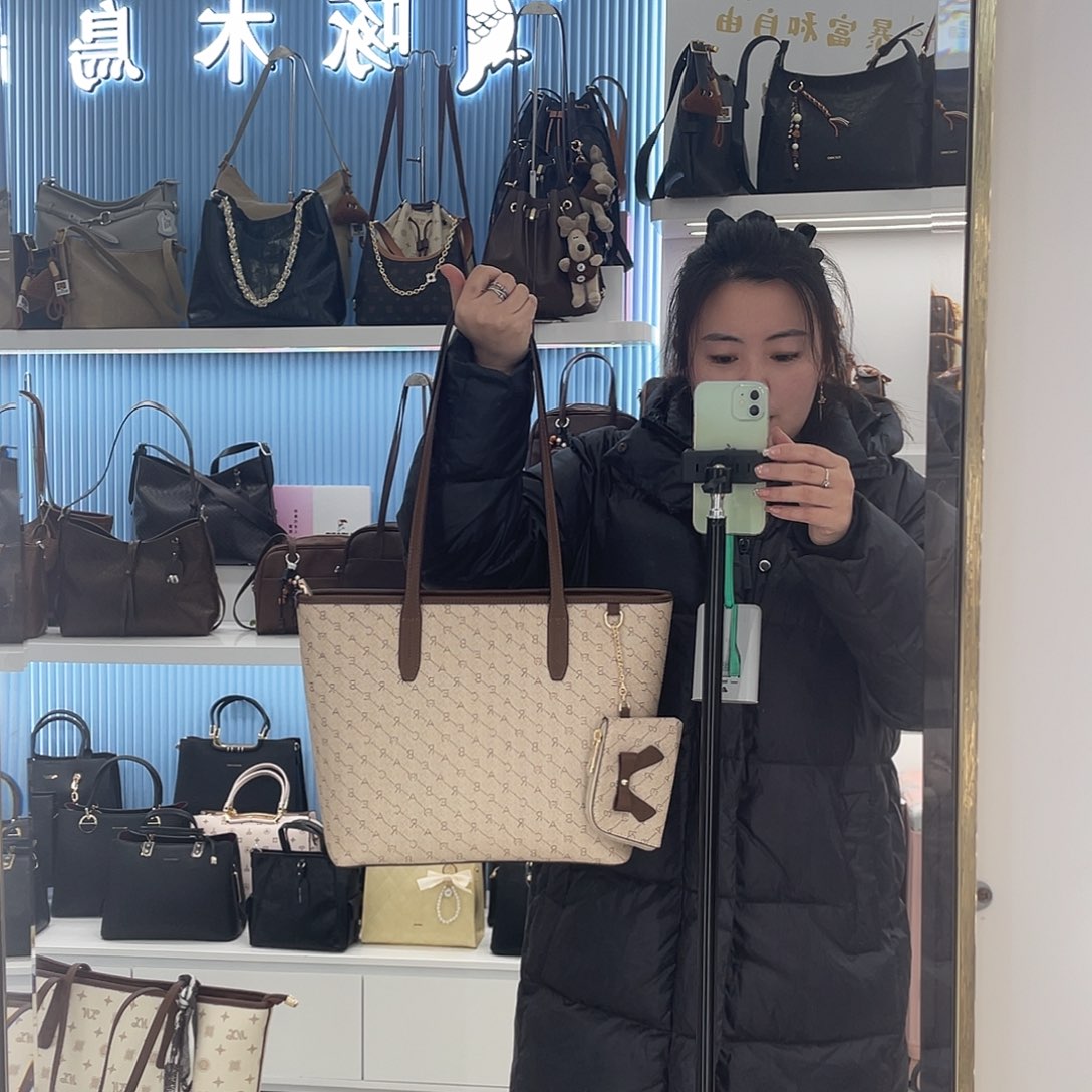 PU啄木鸟包包品牌新款