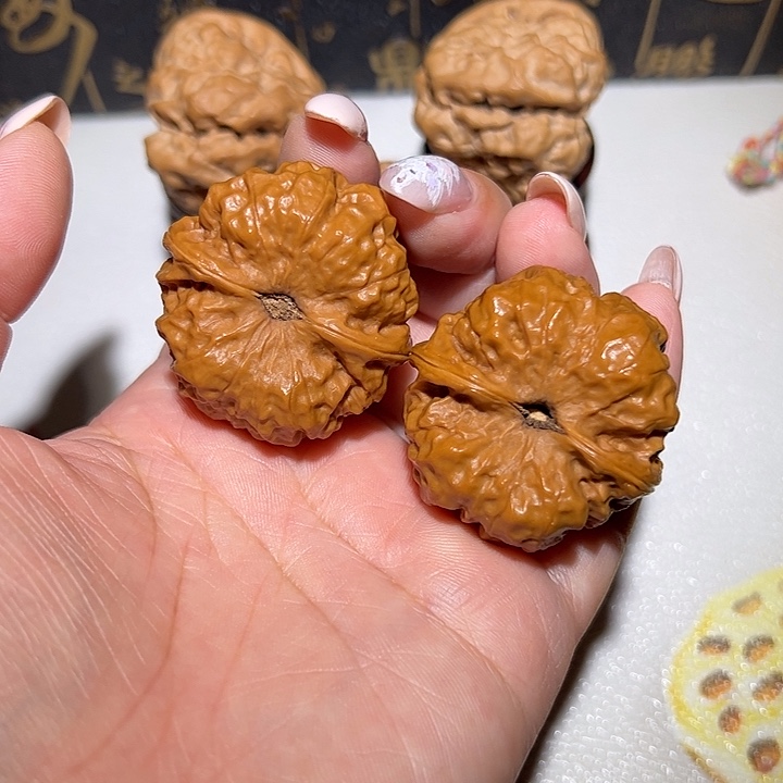 文玩核桃蛤蟆头38