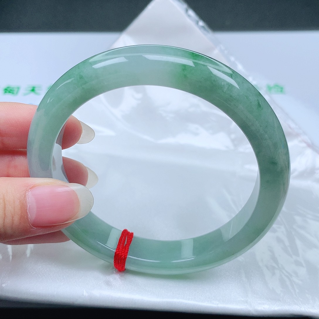 翡翠未镶嵌手镯58.5圈