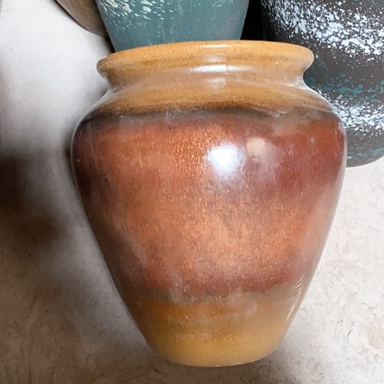 紫砂花盆口20告负30黄色瑕疵