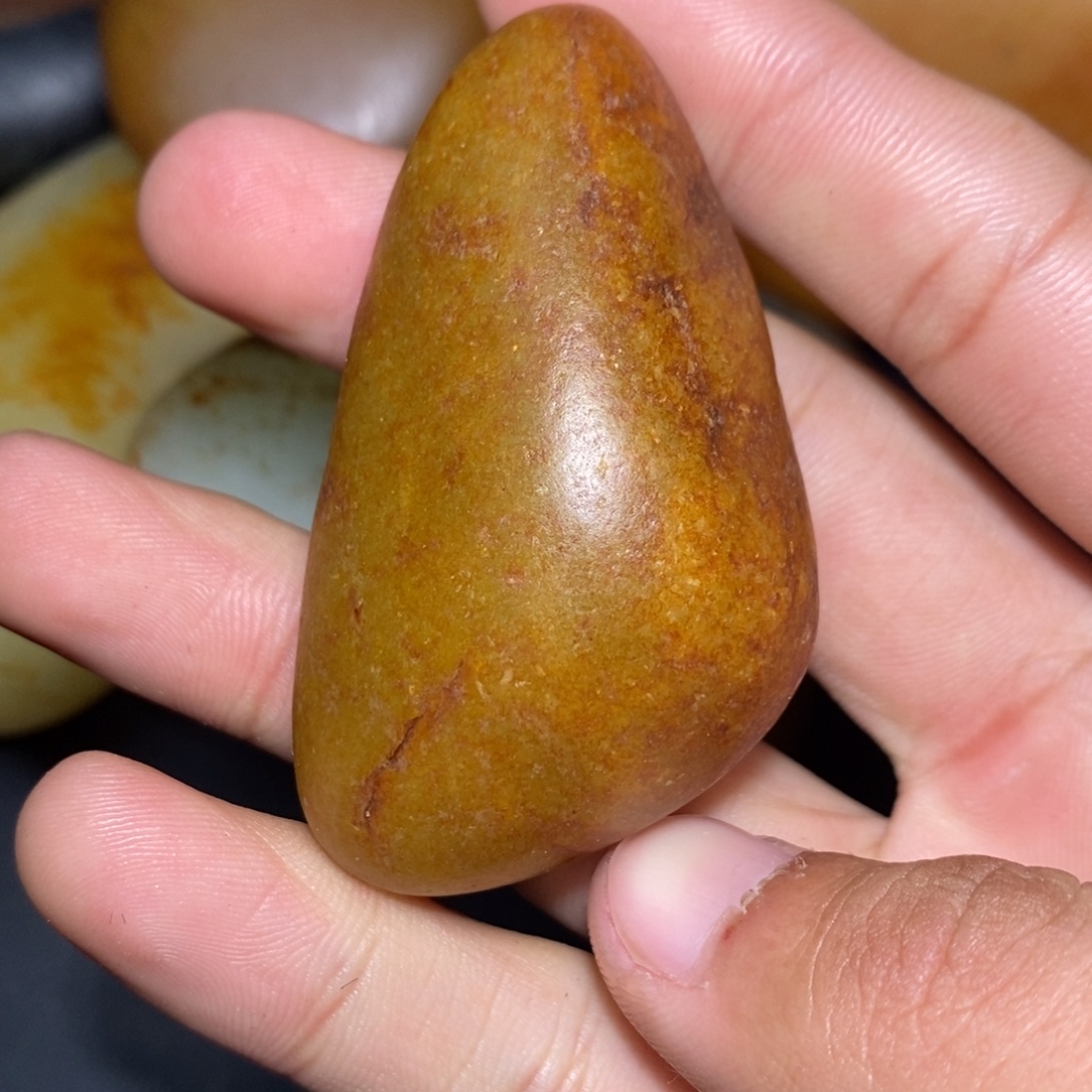 和田玉未镶嵌珠宝奇石