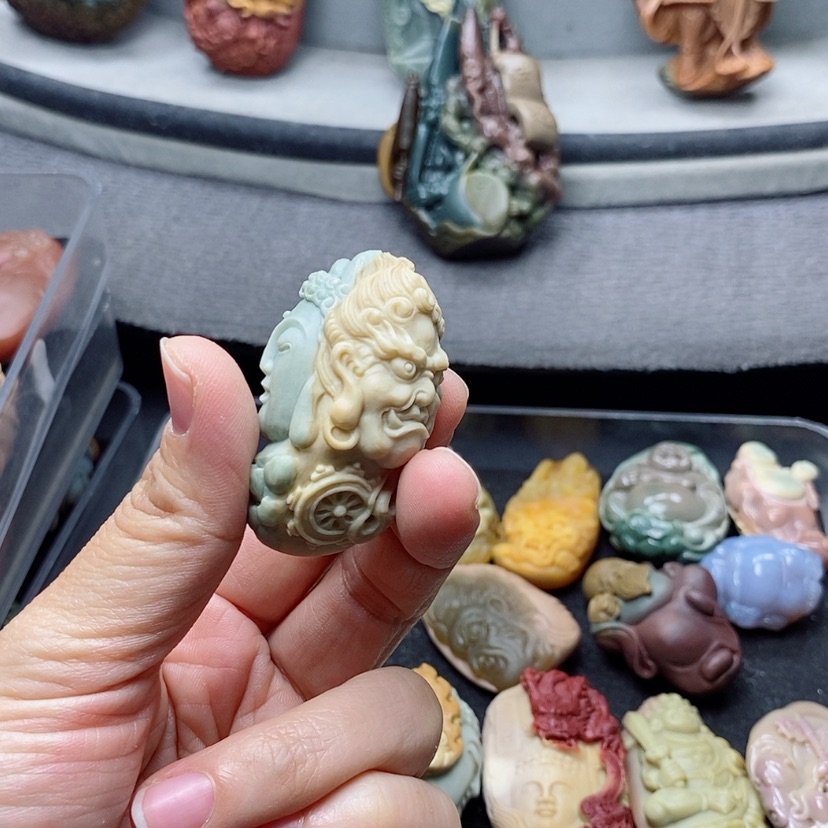 【闪购商品】定制石英质玉吊坠未镶嵌