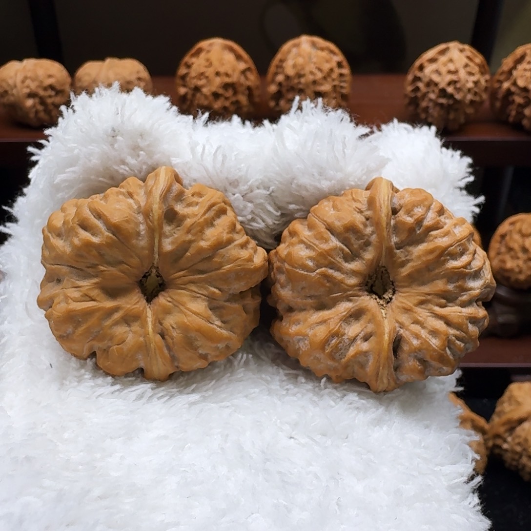 核桃手串/手链奶油蜡皮蛤蟆头40