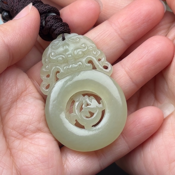 未镶嵌和田玉挂件