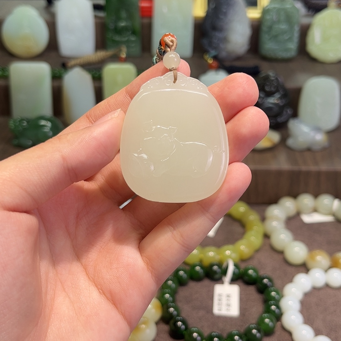 和田玉未镶嵌手串