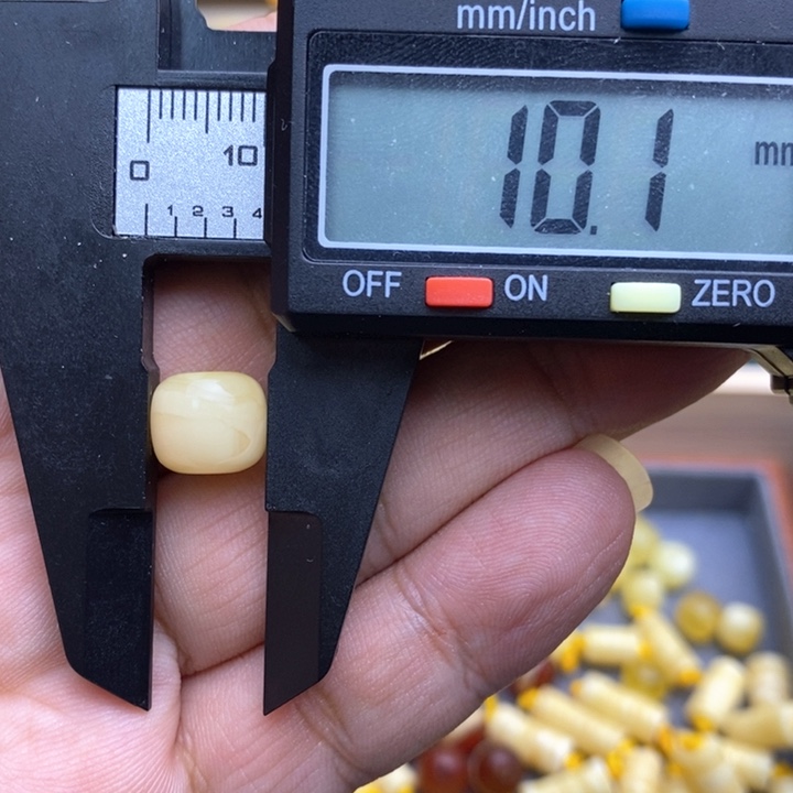 琥珀裸石未镶嵌6号10.1*8.8皮色