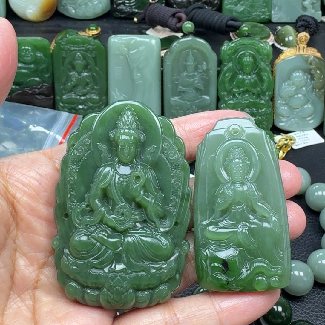 A***n和田玉未镶嵌颈饰