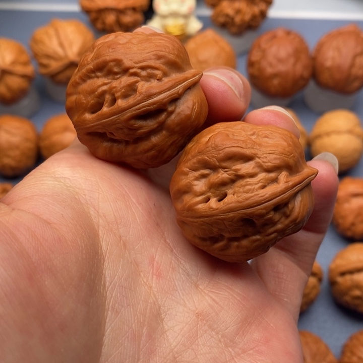 文玩核桃把件至尊蟾