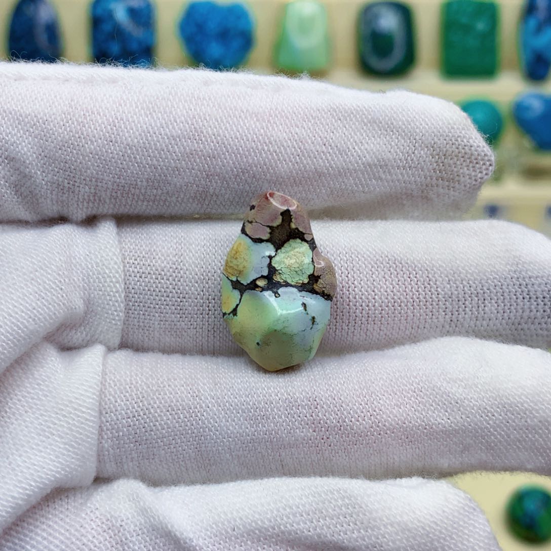 绿松石绿松石未镶嵌