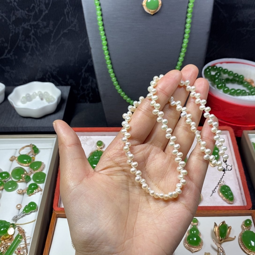 淡水珍珠颈饰未镶嵌