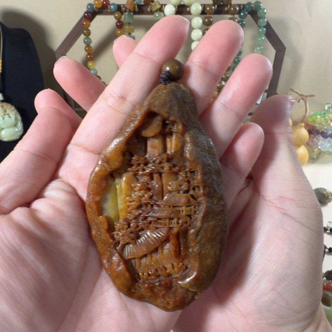 戈****岫岩河磨玉（透闪石质玉）未镶嵌颈饰