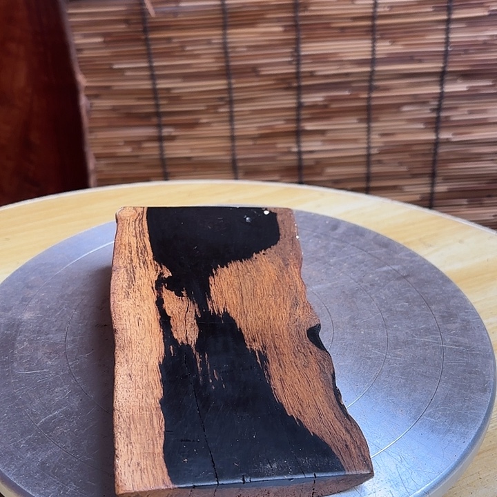 沙***漠大叶紫檀（黑酸枝木类）