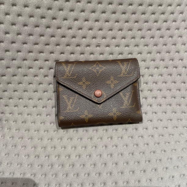 99新 LouisVuitton/路易威登 Louis Vuitton 老花豆豆钱包