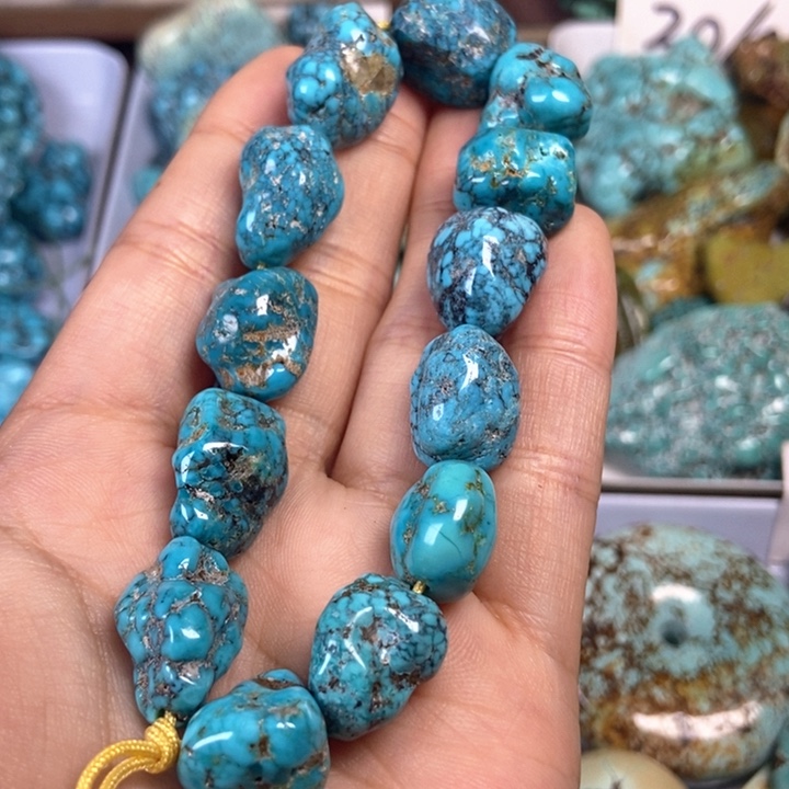 绿松石未镶嵌颈饰才***佳