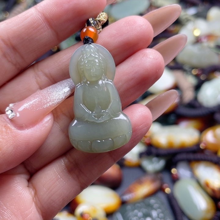 和田玉颈饰未镶嵌