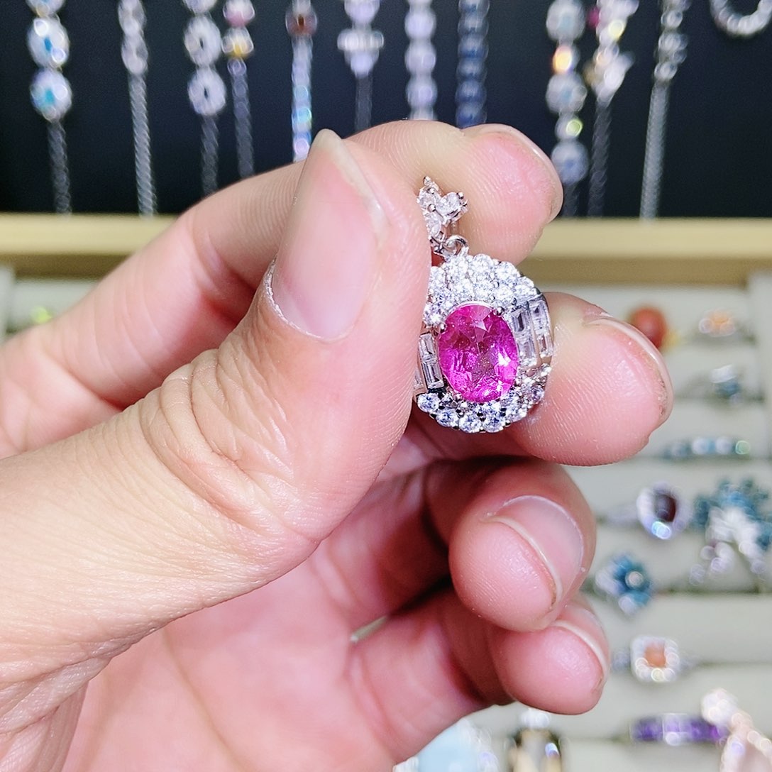 【闪购商品】吊坠(不含链)未镶嵌托帕石